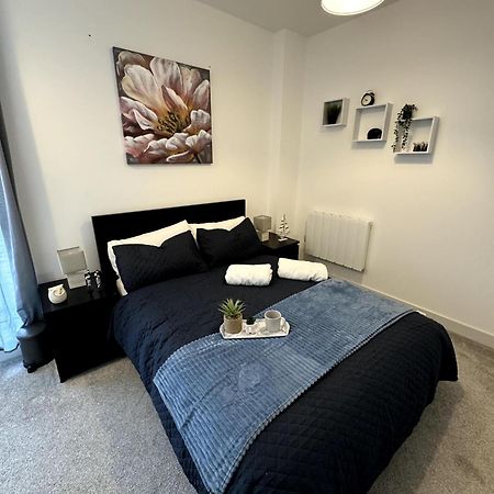 Cozy Bracknell Apartment With Modern Amenities Exteriér fotografie