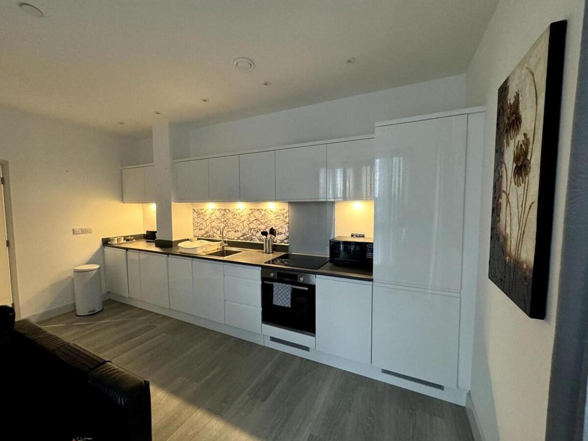 Cozy Bracknell Apartment With Modern Amenities Exteriér fotografie